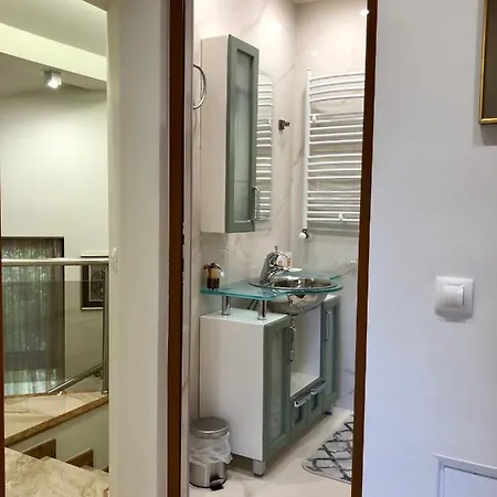 Luxury Borina
